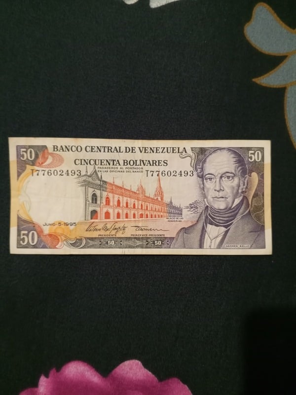 50 Bolívares