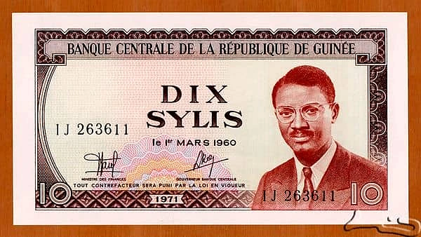10 Sylis