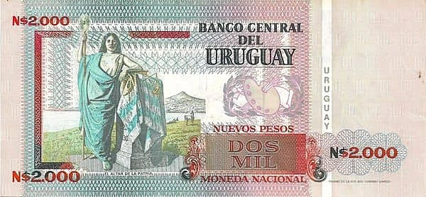 2000 nuevos pesos